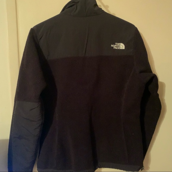 Classic North Face Denali Fleece! Great condition! - Picture 2 of 8
